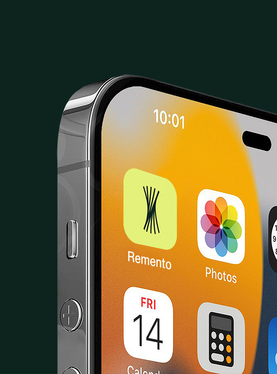 Remento Logo on Iphone