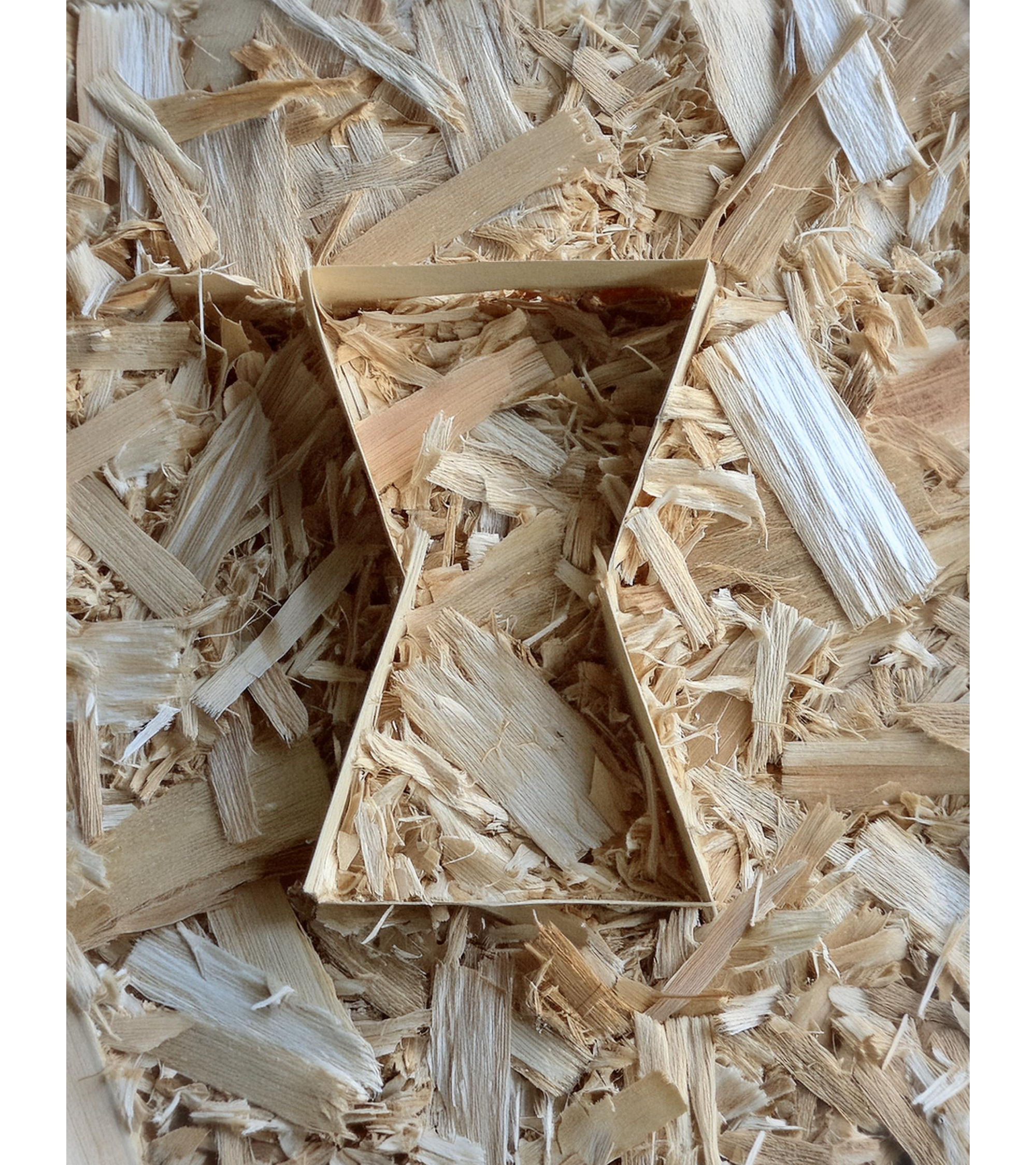 Lacquer Craft Icon made of wood shavings